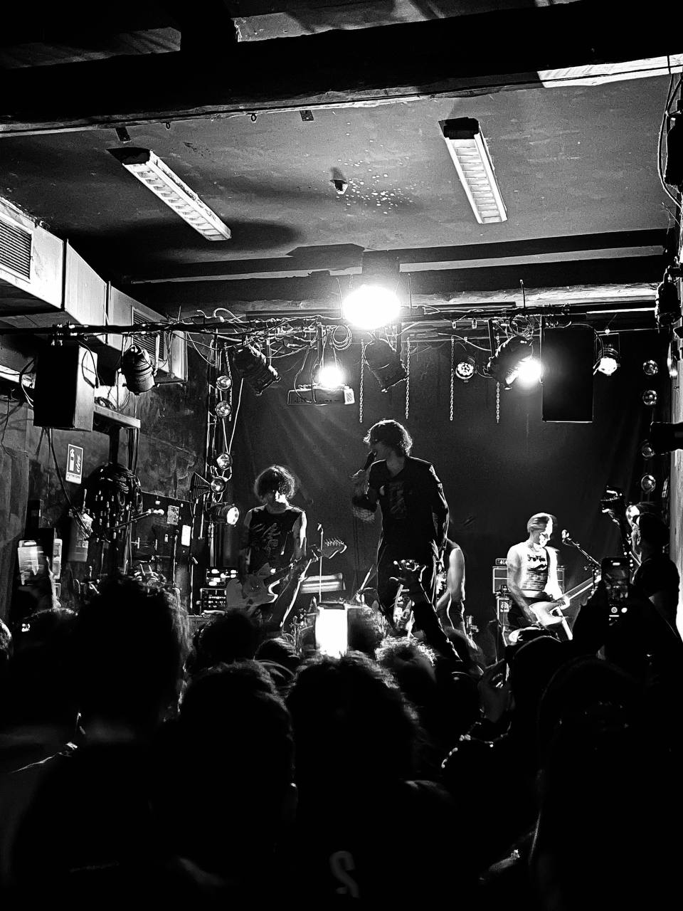 Bad Nerves Live